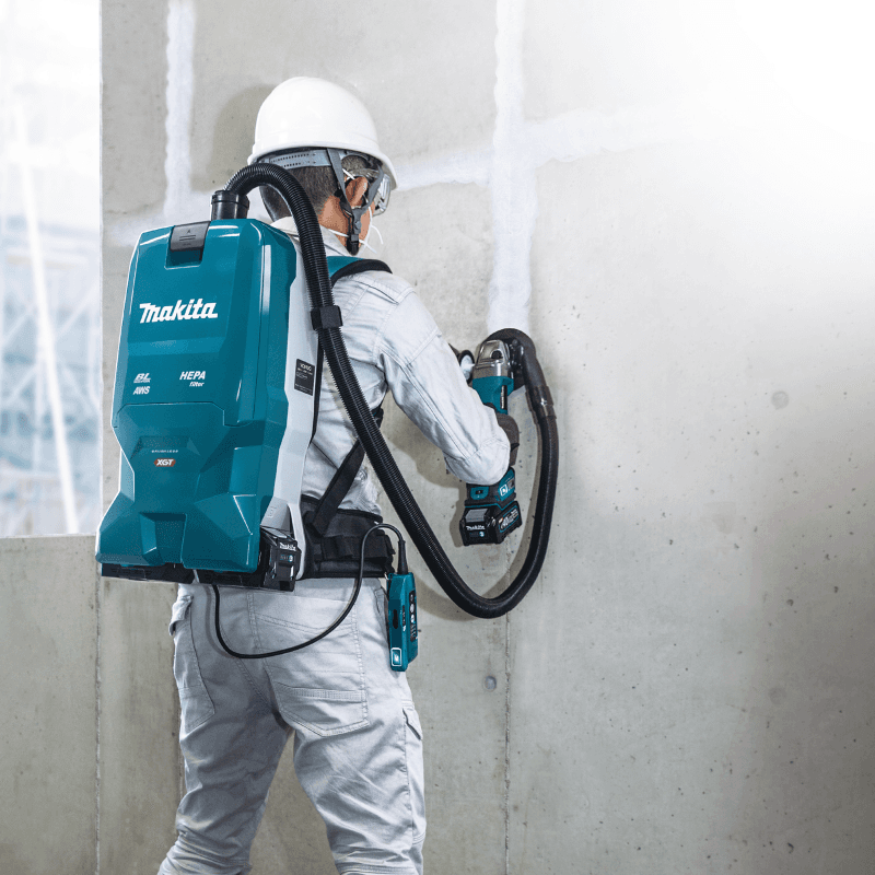 Makita Akülü Sırt Süpürgesi VC012GZ01