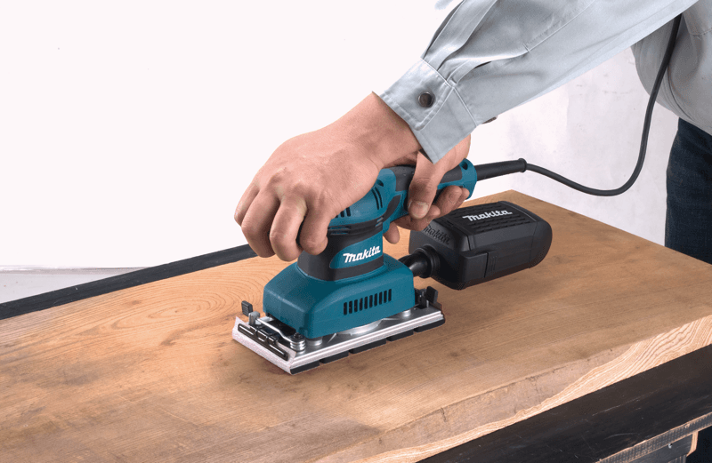 Makita TİTREŞİM ZIMPARA BO3710