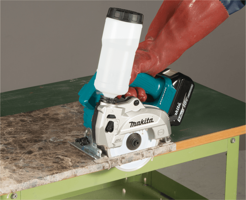 Makita AKÜLÜ ELMAS TESTERE 18V DCC501ZJ